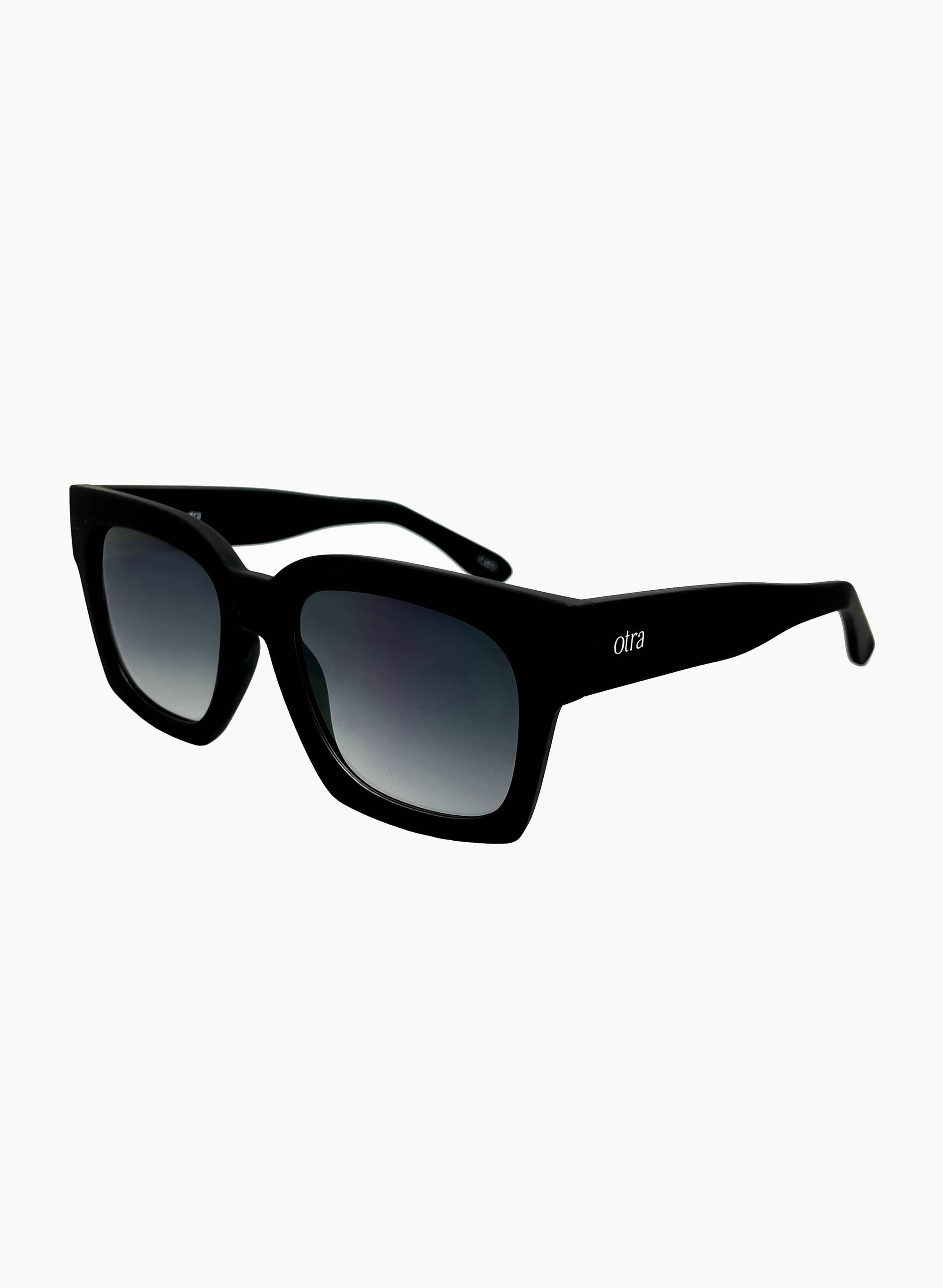 Alba - Black