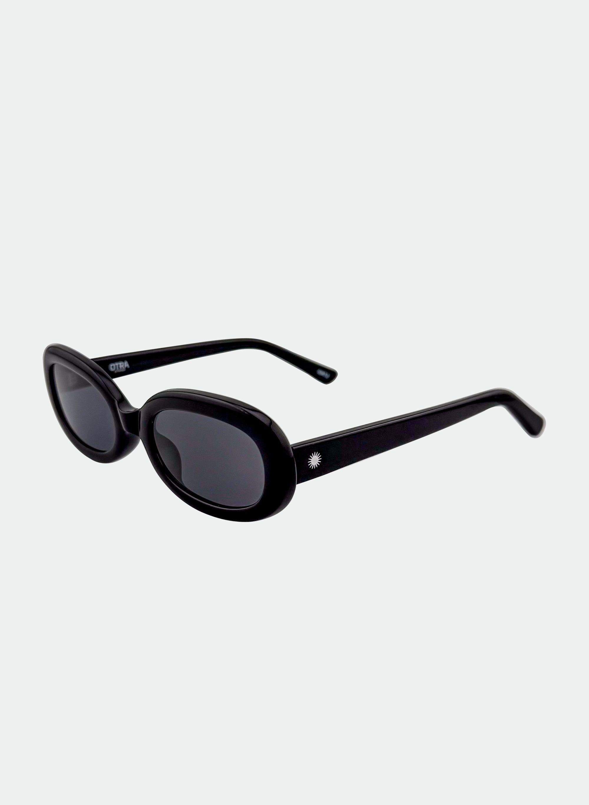 Cleo - Black