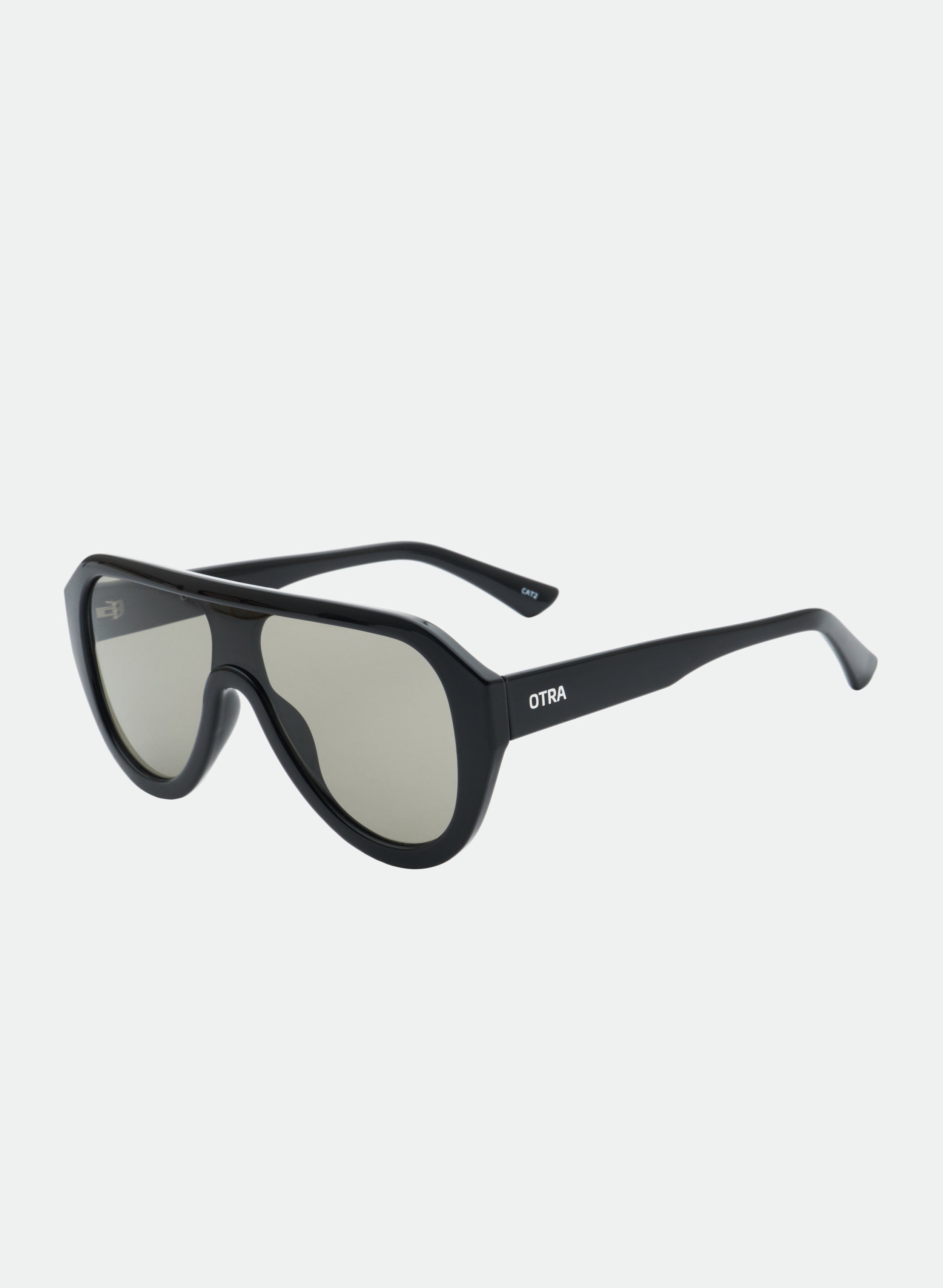 Cameron - Black/ Smoke
