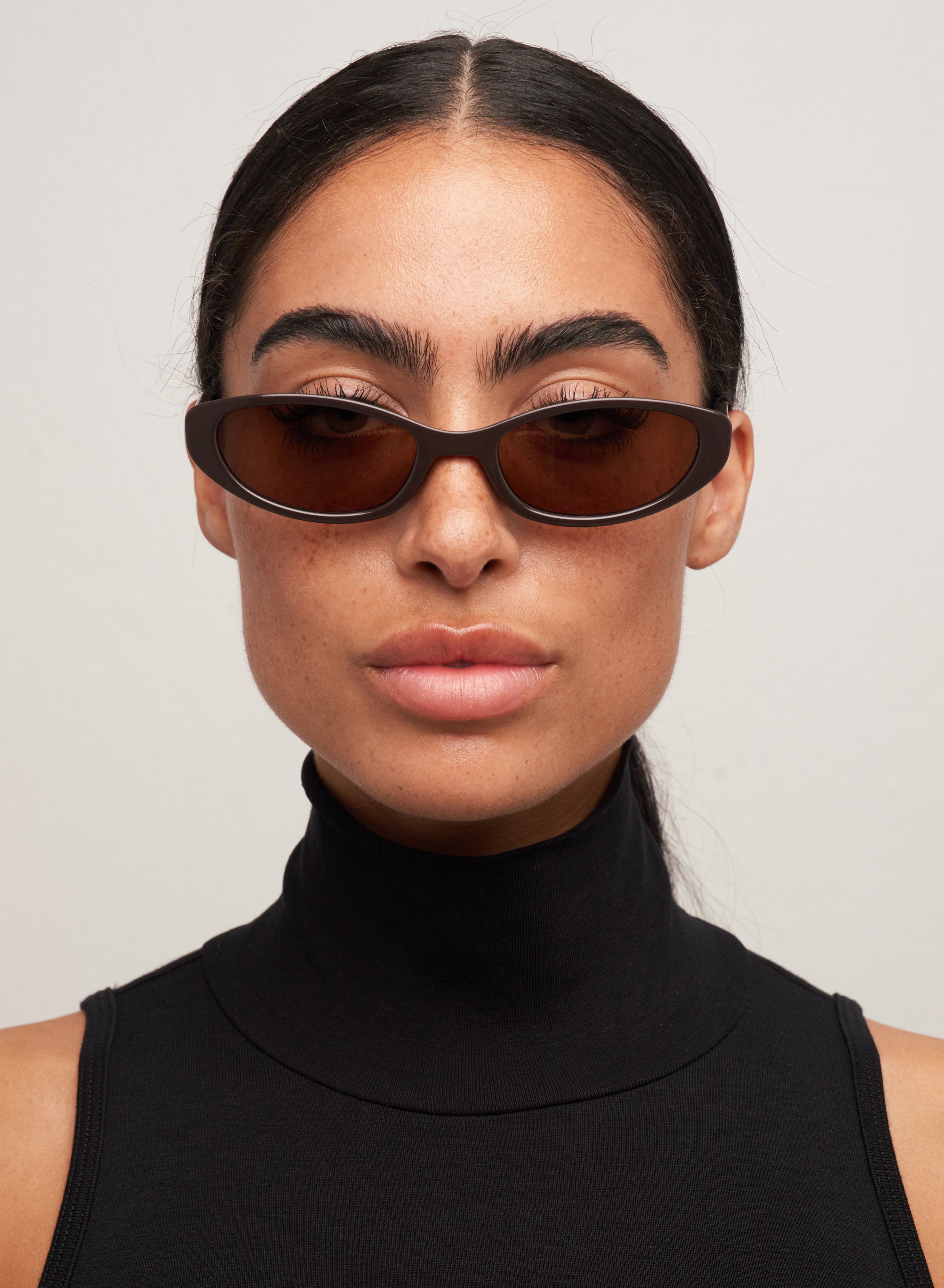 PANTYDROPPER - EYE WEAR 限定 BROWN　山田レン Lulu Thin Cat-Eye Sunglasses – Dark Chocolate & Brown Lens – Otra