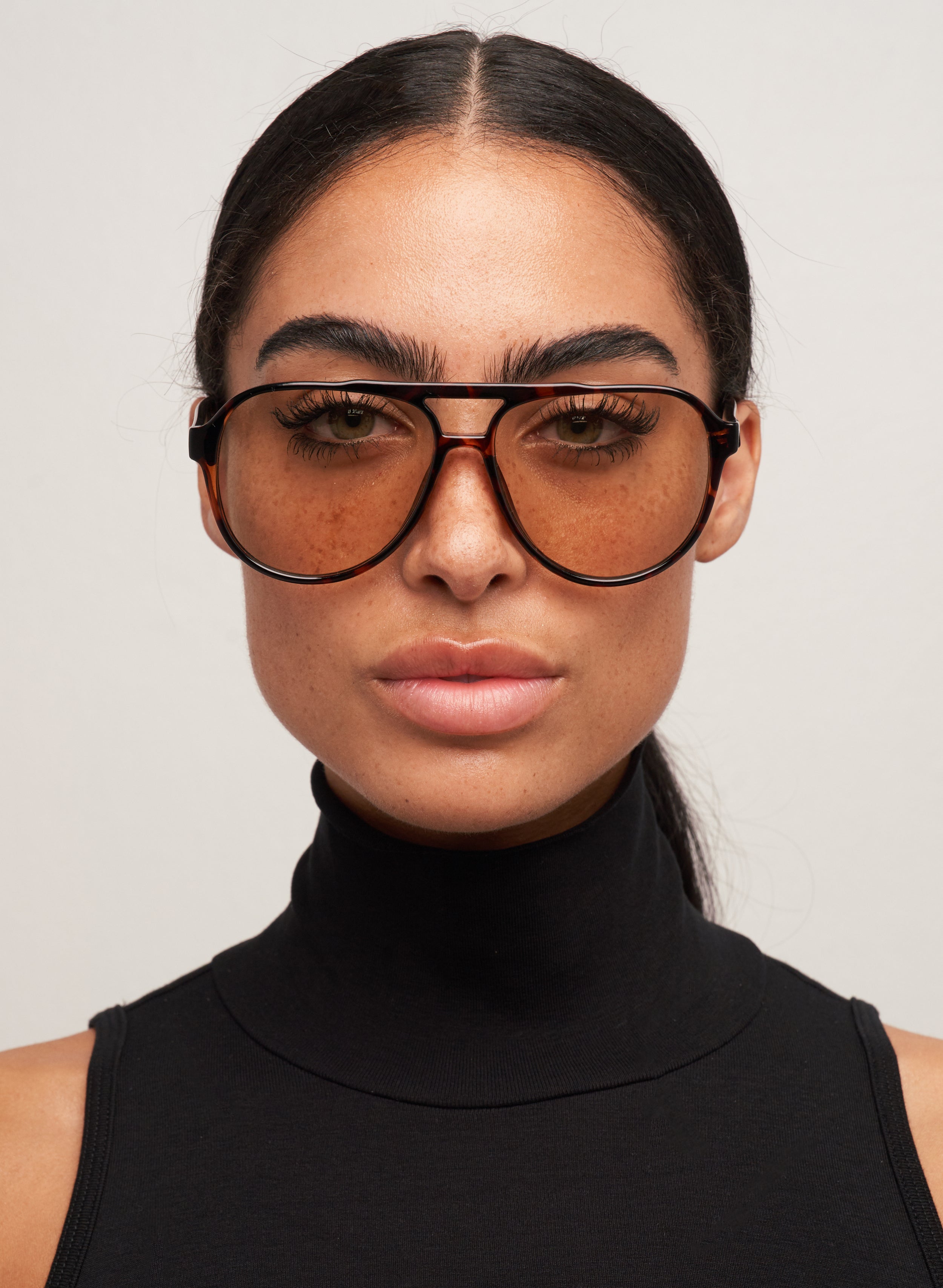 Tera wear オープンネック LL Stevie - Tortoiseshell / Brown – Otra Eyewear
