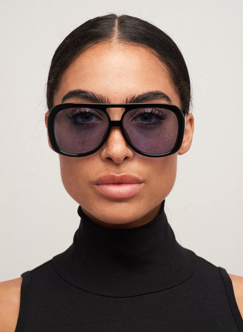 Yara - Black/ Light Blue