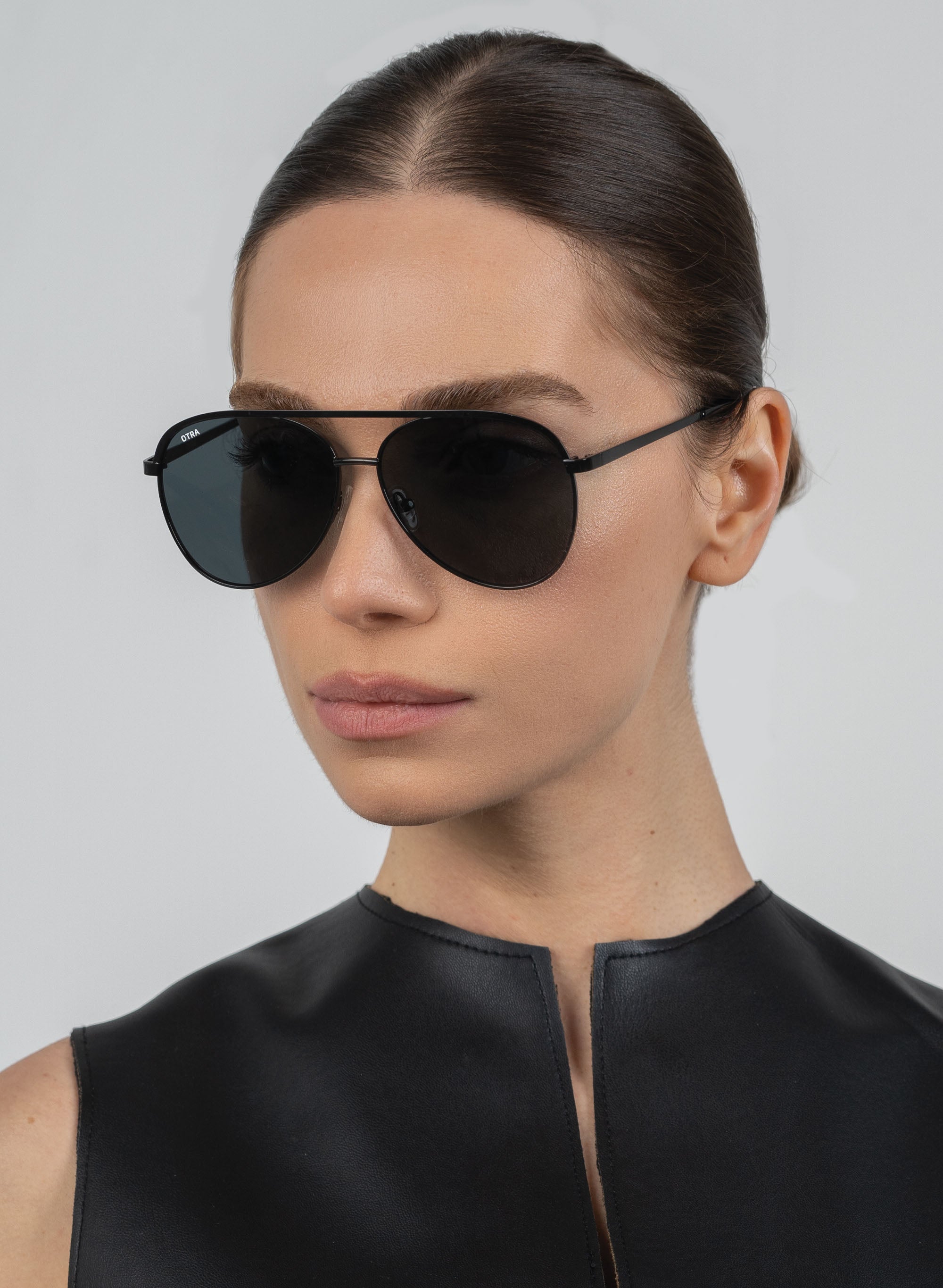 Charlie Rounded Aviator Sunglasses- Black – Otra Eyewear