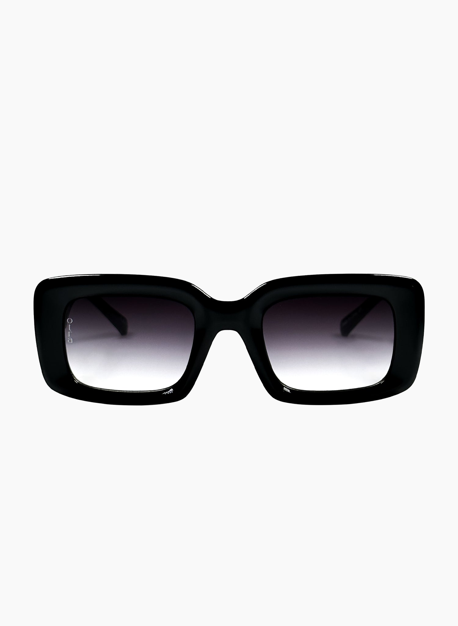 Chelsea oversized rectangular sunglasses in black 