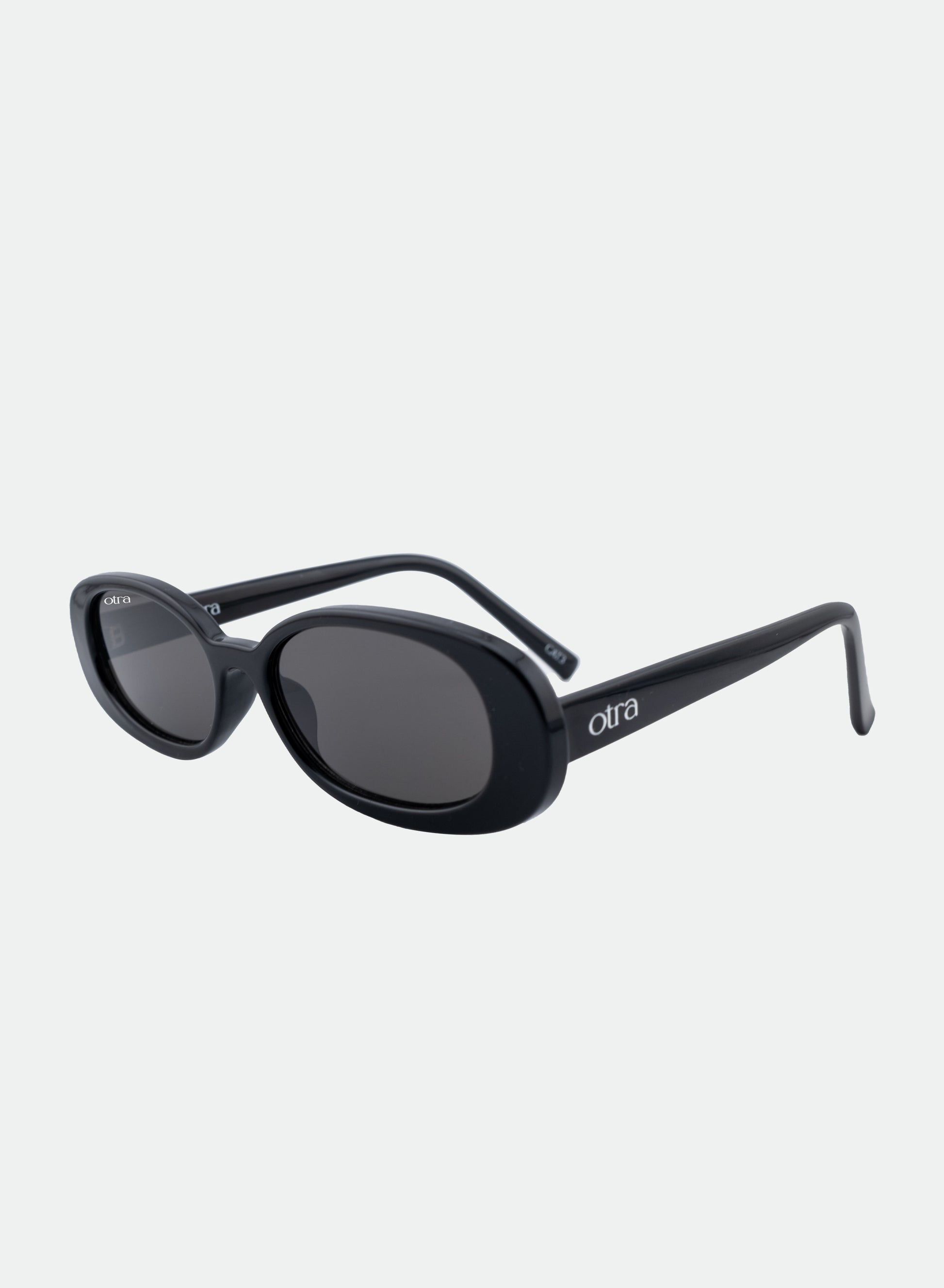 Gina sunglasses in black side view 
