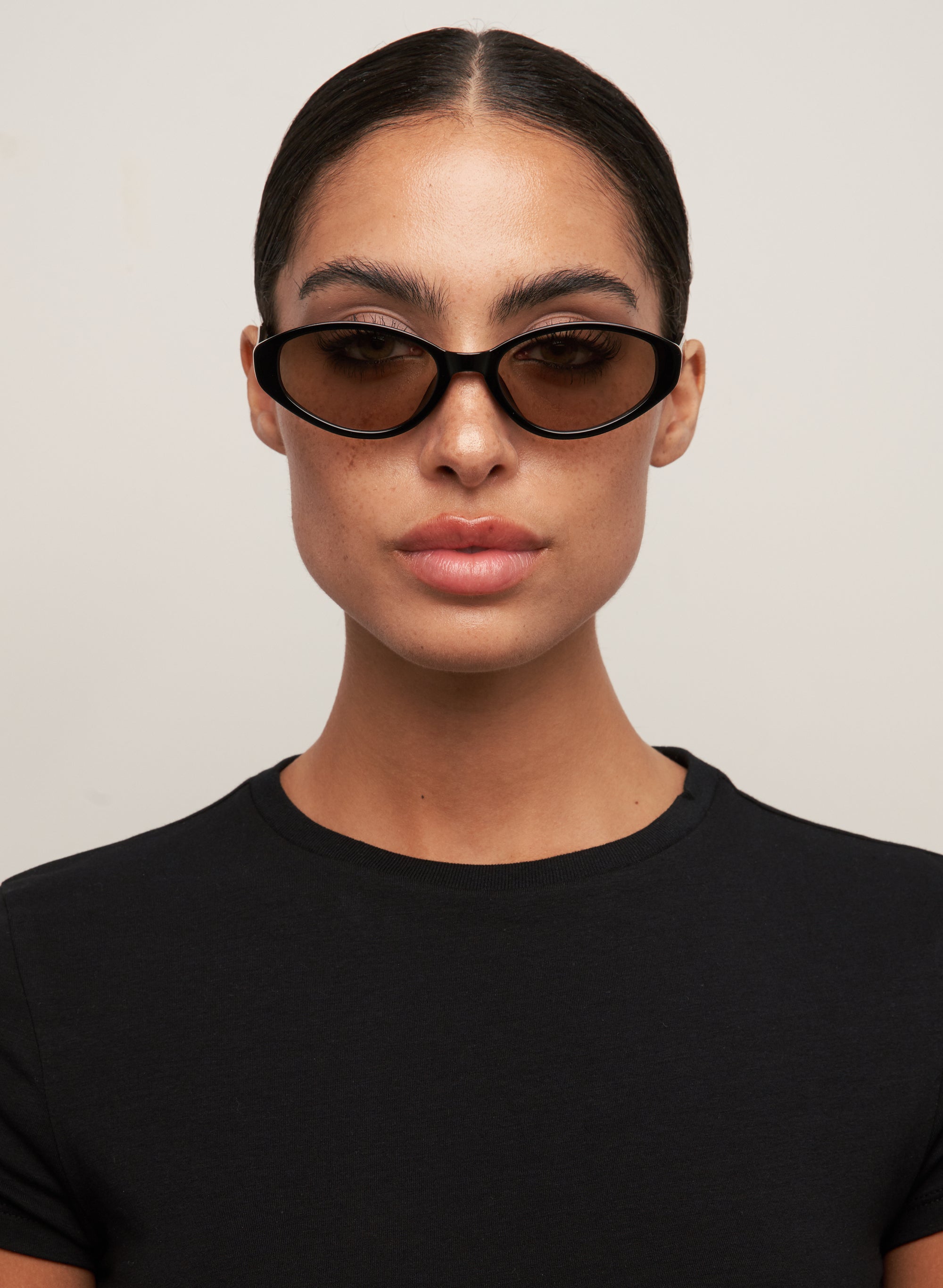 Ivy - Black