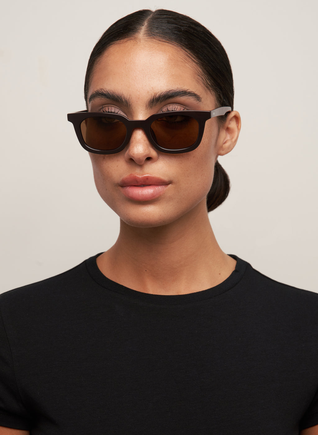 Nia - Dark Chocolate