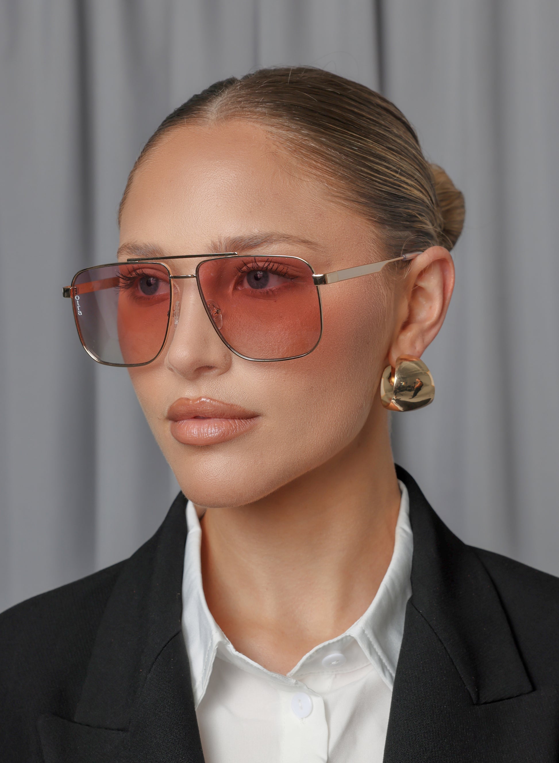 Sorrento gold pink sunglasses on-model