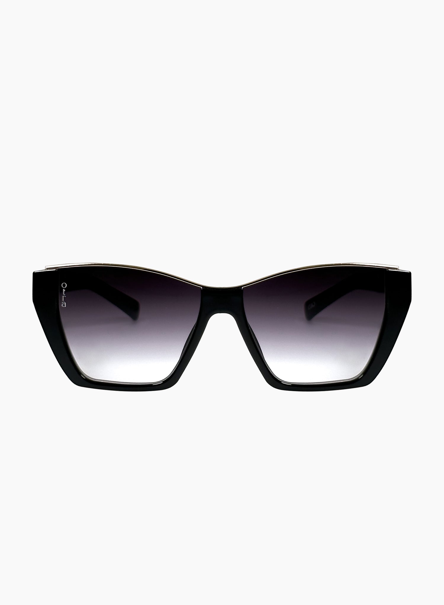 Belle cat eye sunglasses in black