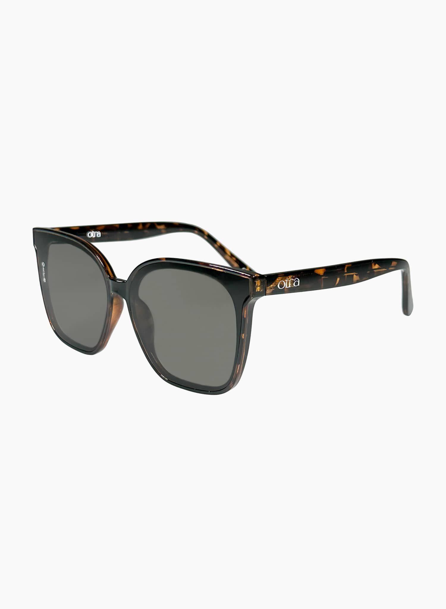 Side view of Oversized square Betty sunglasses