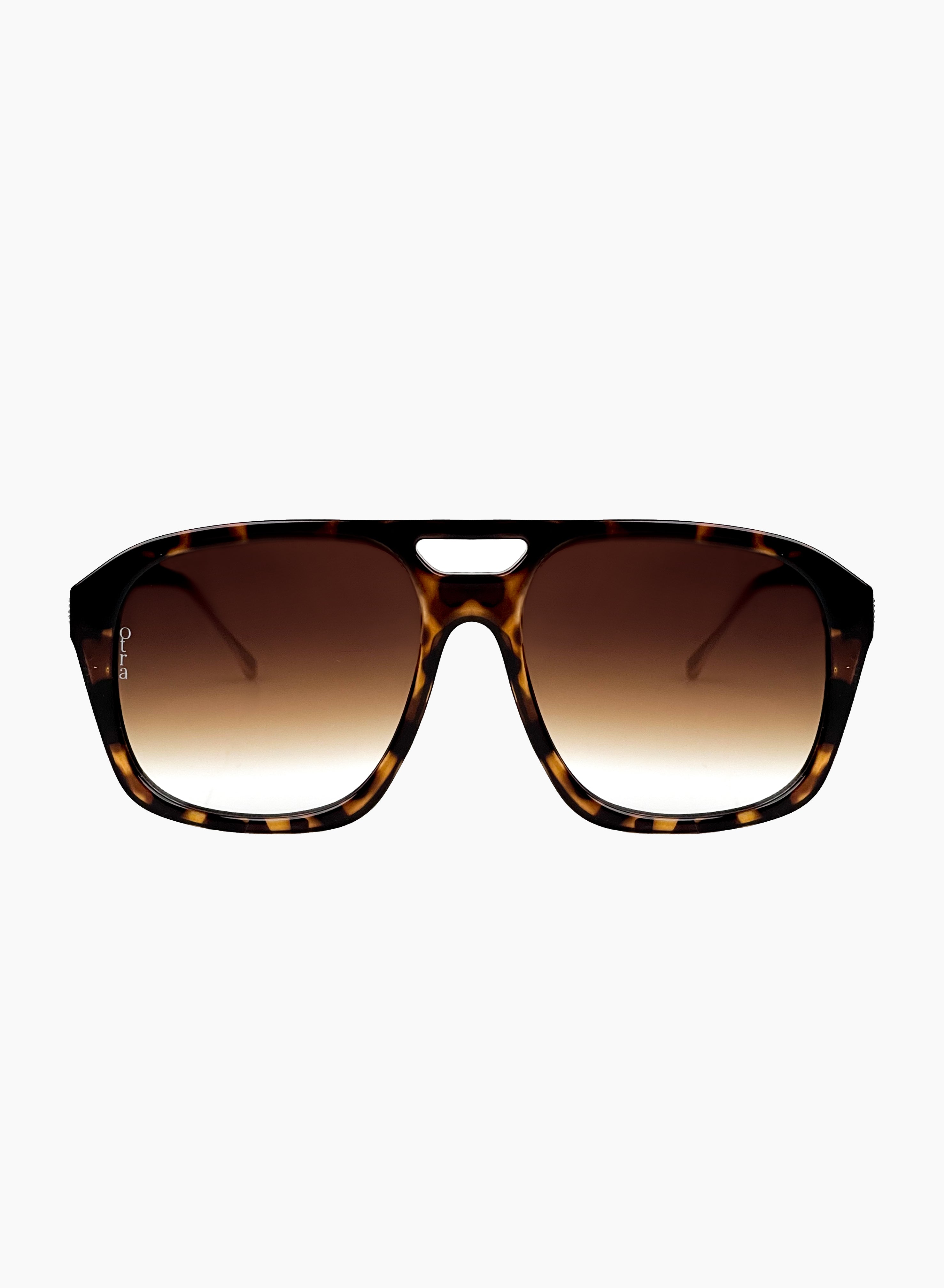 Reina - Tortoiseshell