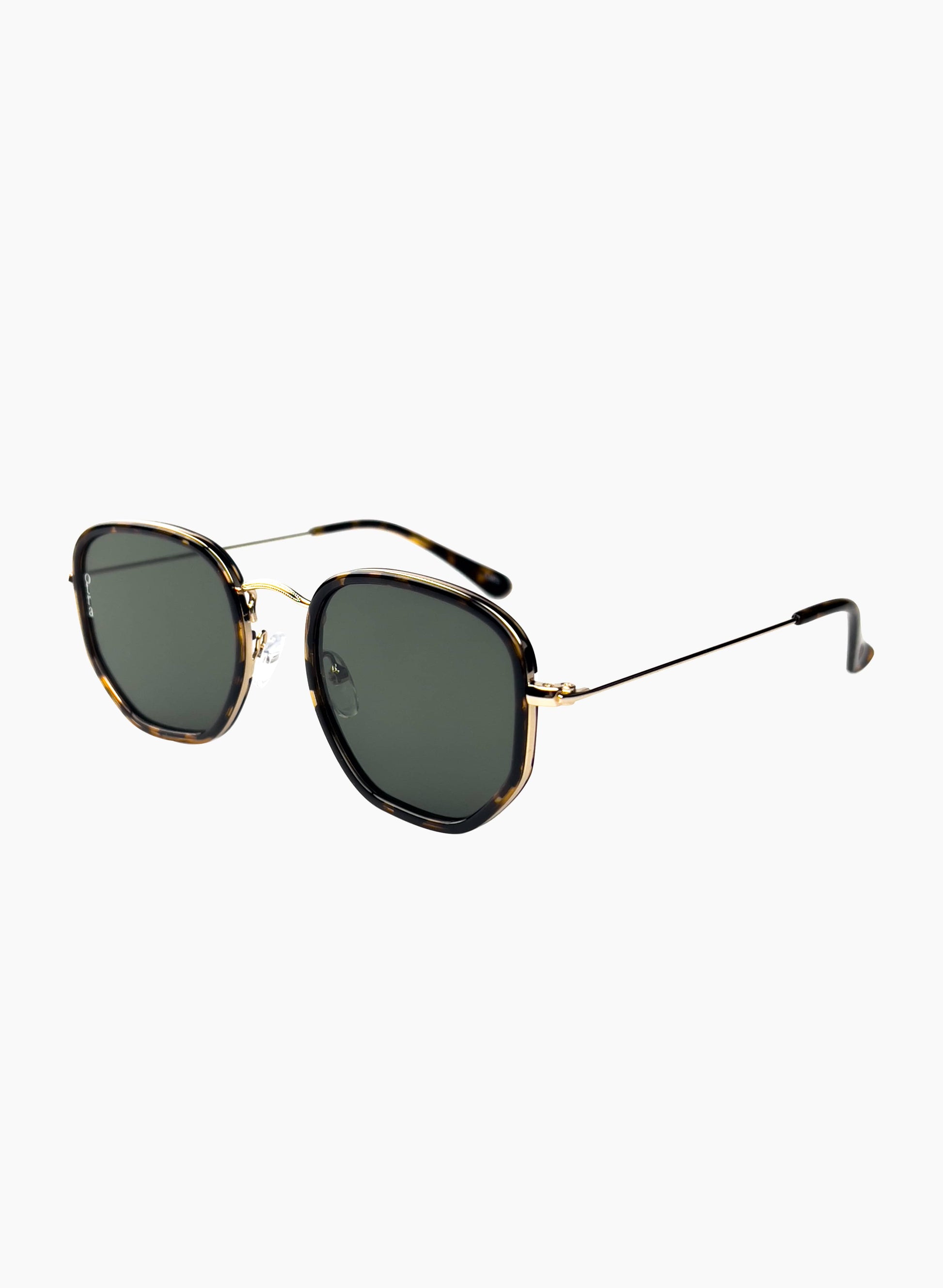 Side view Tate glasses in tortoiseshell